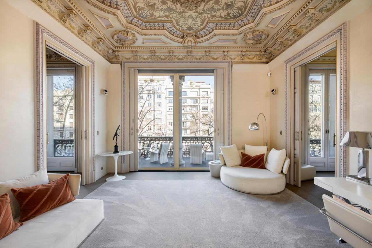 El Palauet Royal Suites Barcelona Luaran gambar